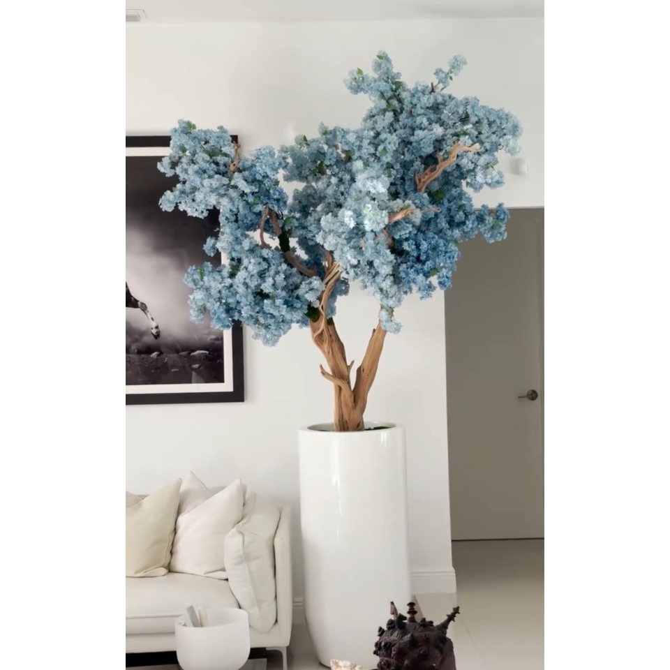 St. Tropez Vase in mattem Weiß mit blauen Blütenzweige